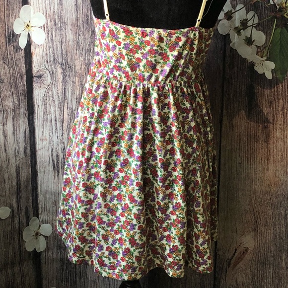 *SOLD!* (xxi) Floral Mini Dress - Picture 2 of 4